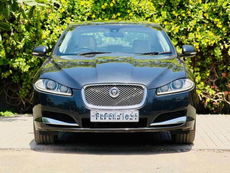 Jaguar XF Pure Diesel