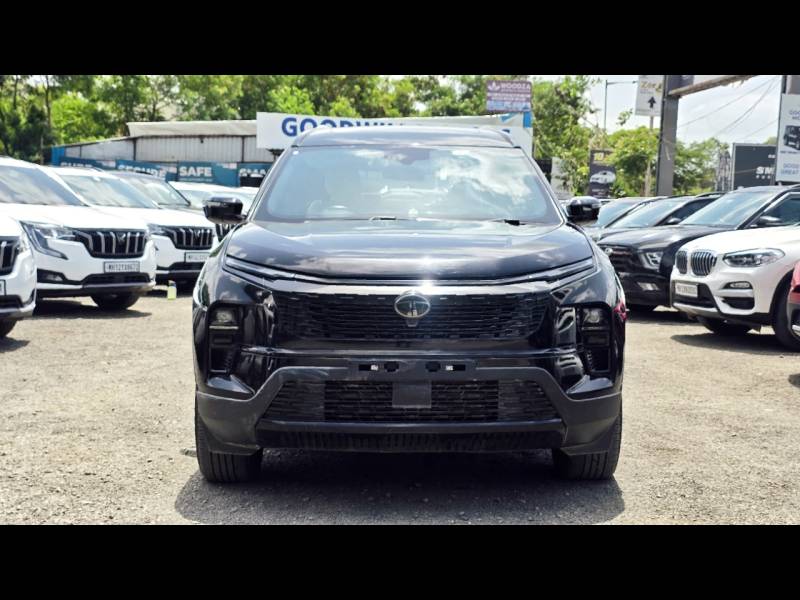 Tata Safari Pure Plus S Dark Edition AT 7 STR