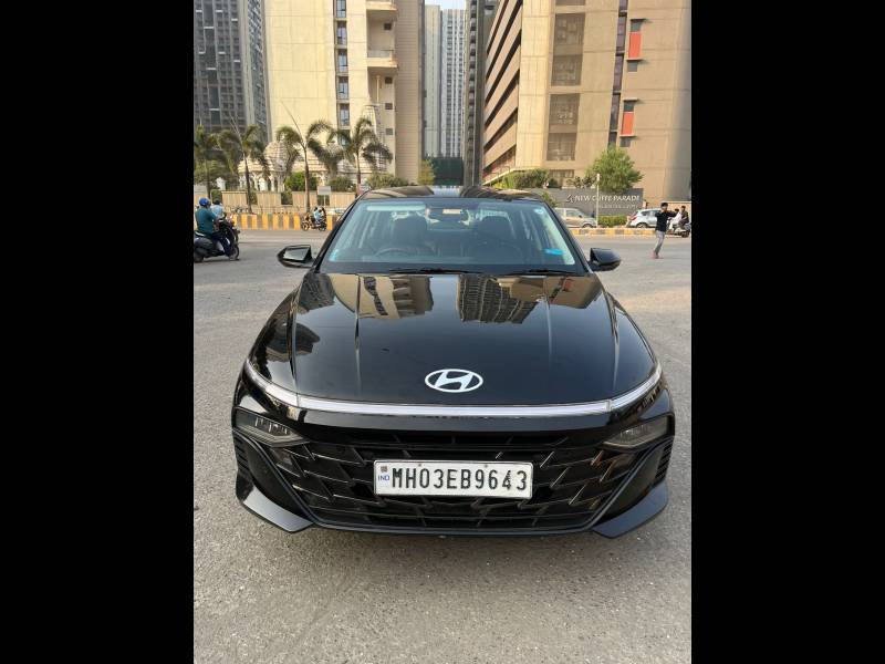 Hyundai Verna SX 1.5 Turbo Petrol MT Dual Tone