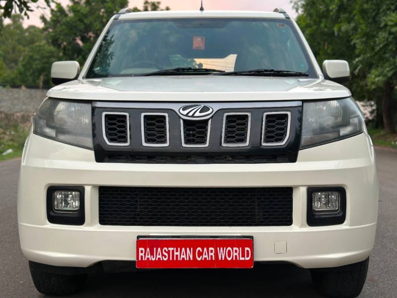 Mahindra TUV300 T6