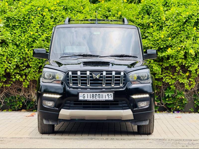 Mahindra Scorpio Classic S MT 7STR