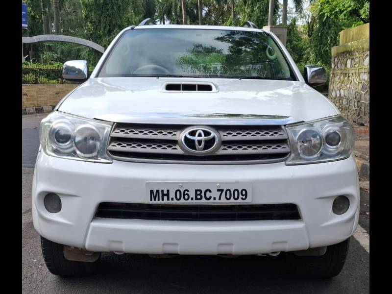 Toyota Fortuner 3.0 MT