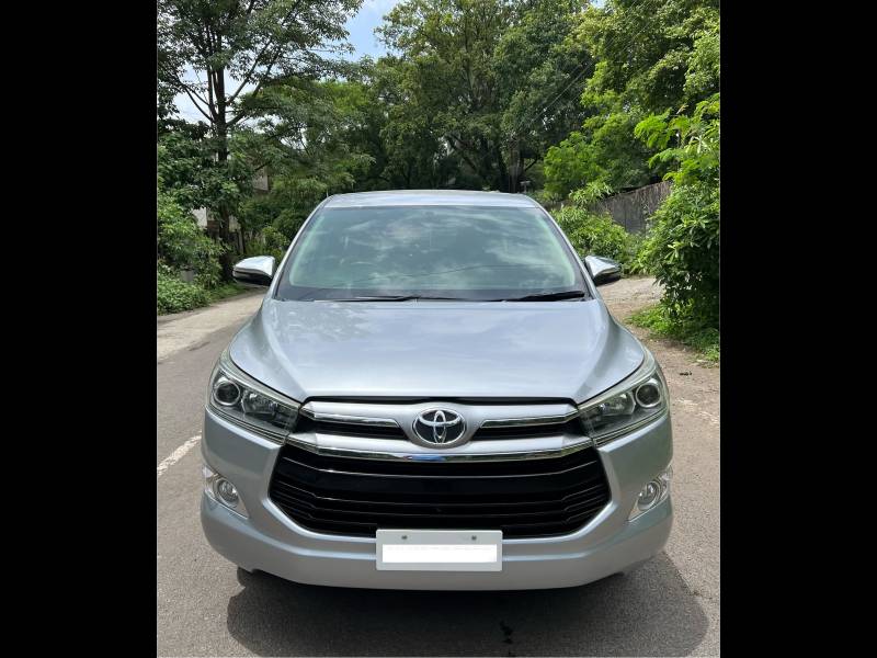 Toyota Innova Crysta 2.4 VX 7 STR