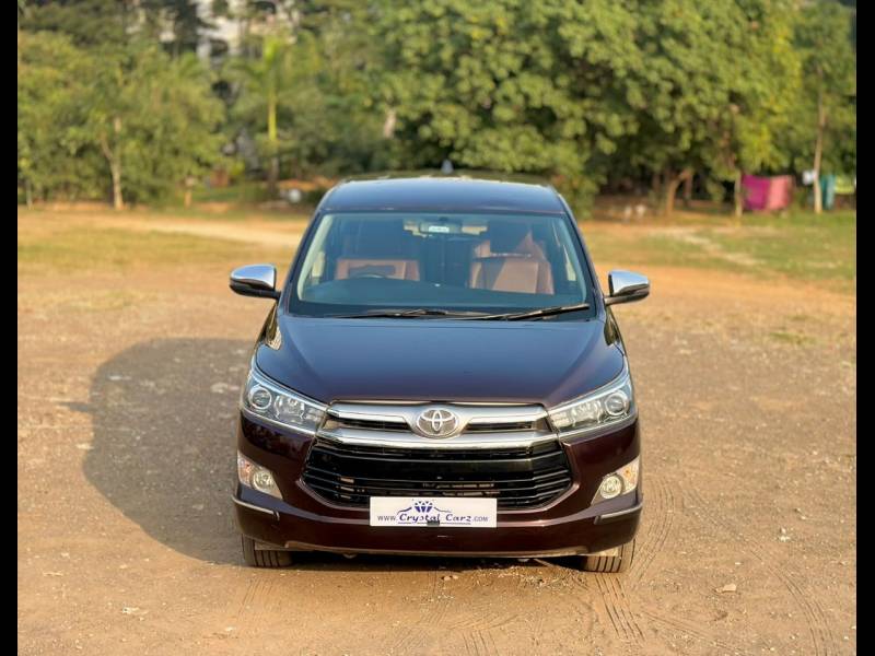 Toyota Innova Crysta 2.8 ZX AT 7 STR