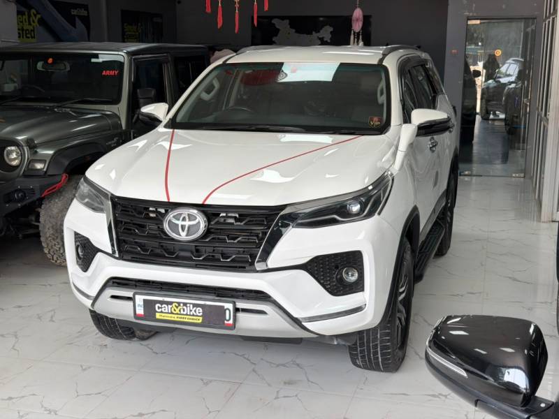 Toyota Fortuner 2.8 4x2 AT