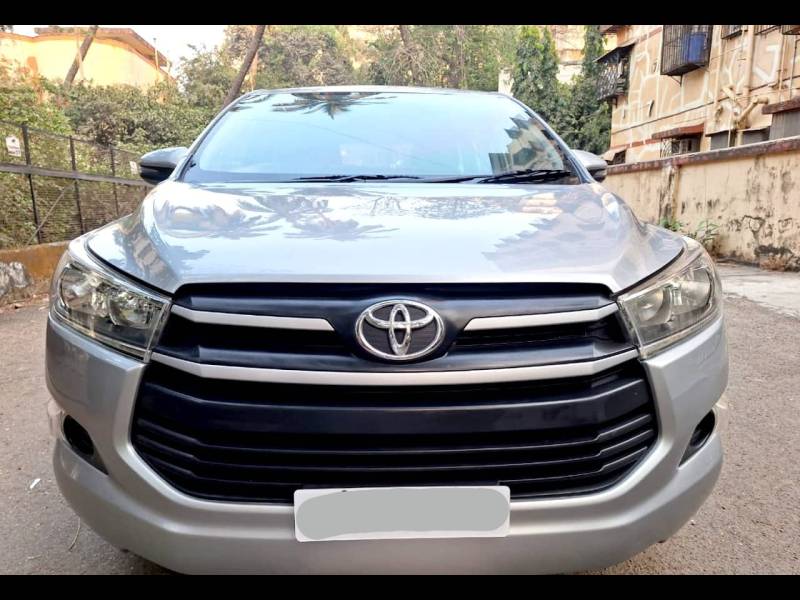 Toyota Innova Crysta 2.4 GX 7 STR