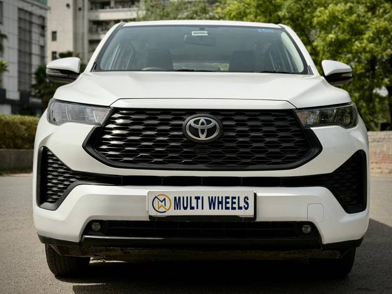 Toyota Innova Hycross GX 7 STR