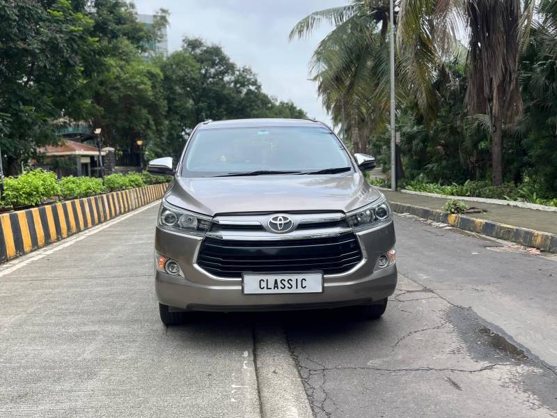 Toyota Innova Crysta 2.8 ZX AT 7 STR