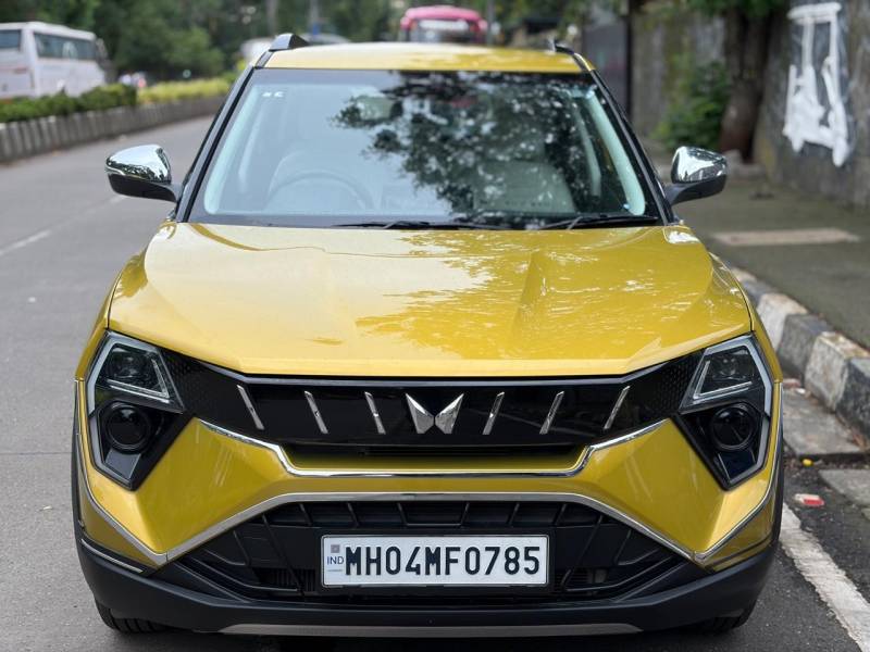 Mahindra XUV 3XO AX5 1.2 Petrol AT