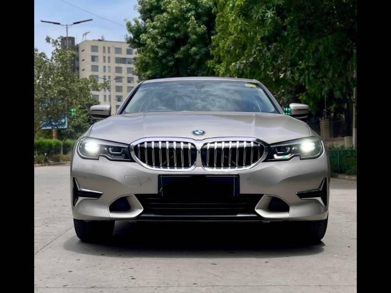 BMW 3 Series 320d Luxury Line