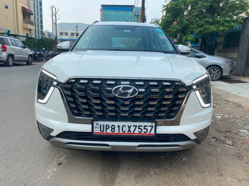Hyundai Alcazar Signature (O) 6 STR 2.0 Petrol AT Dual Tone