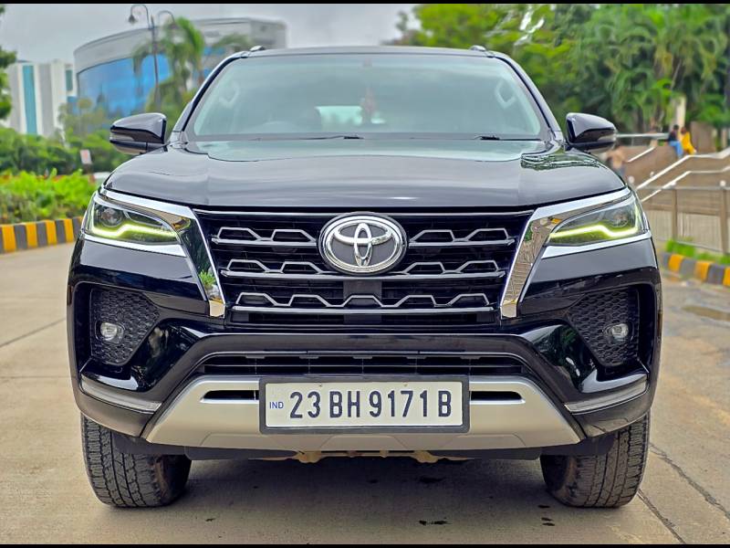 Toyota Fortuner 4x2 2WD Diesel 2.8L Turbo 6 Speed Manual