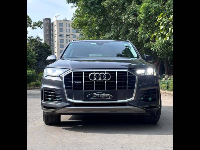 Audi Q7 Technology 55 TFSI