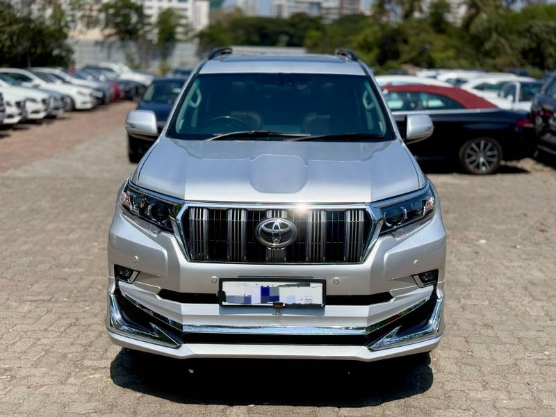 Toyota Land Cruiser Prado VX L
