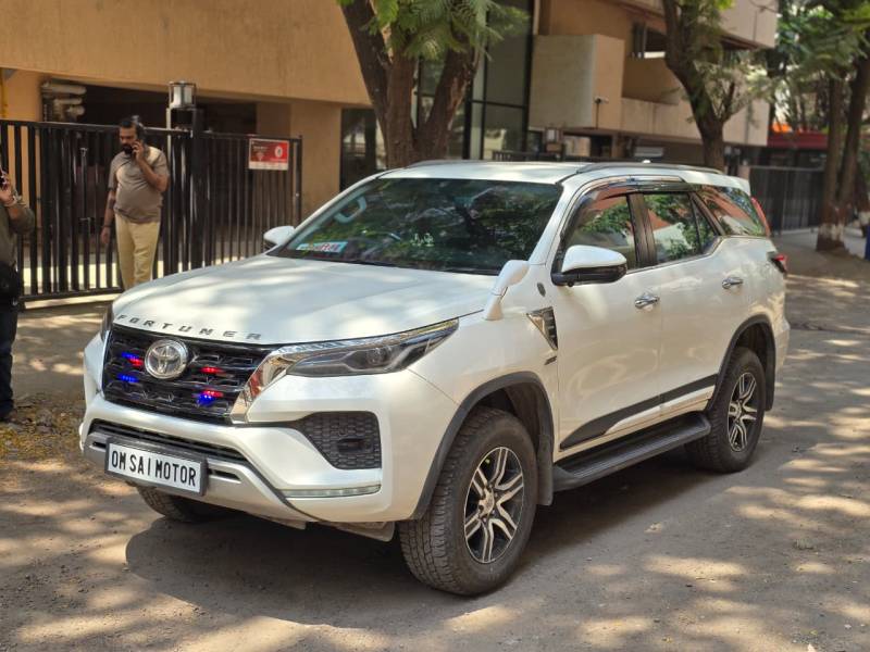 Toyota Fortuner 4X2 AT 2.8 Diesel