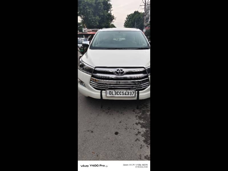 Toyota Innova Crysta 2.4 Z 7 STR