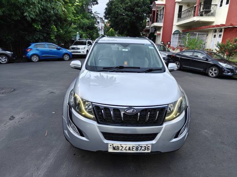 Mahindra XUV500 W8 FWD