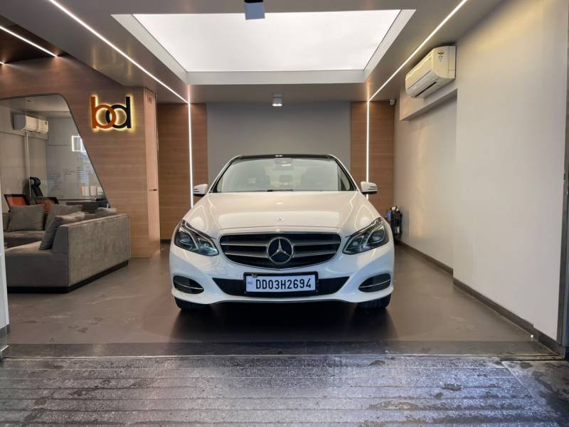 Mercedes Benz E Class E 200