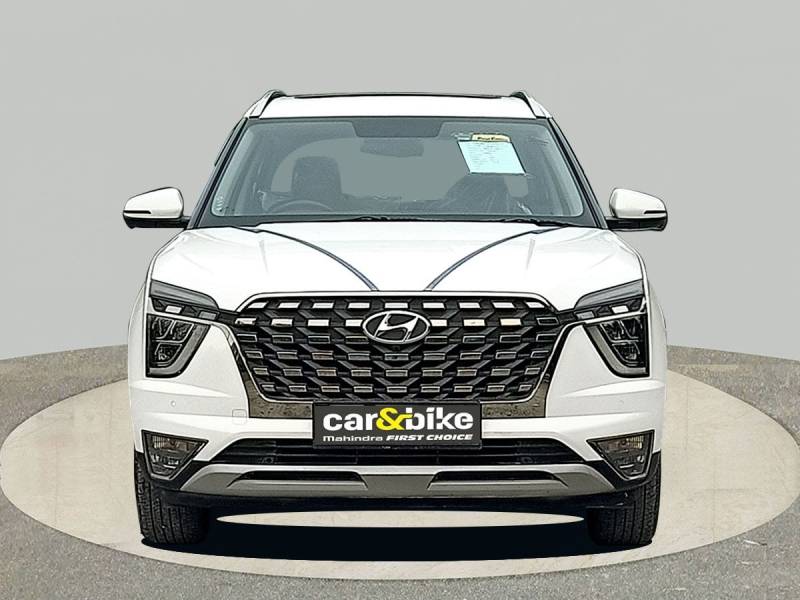 Hyundai Alcazar Signature (O) 6 STR 2.0 Petrol AT Dual Tone