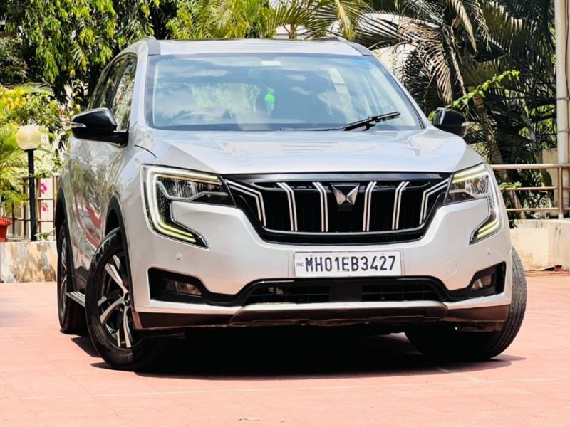 Mahindra XUV700 AX5 Petrol AT 5 STR