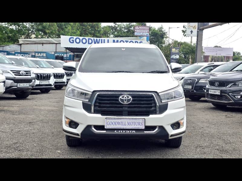Toyota Innova Crysta VX 2.4 8 STR