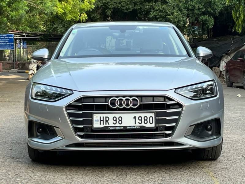 Audi A4 40 TFSI Technology