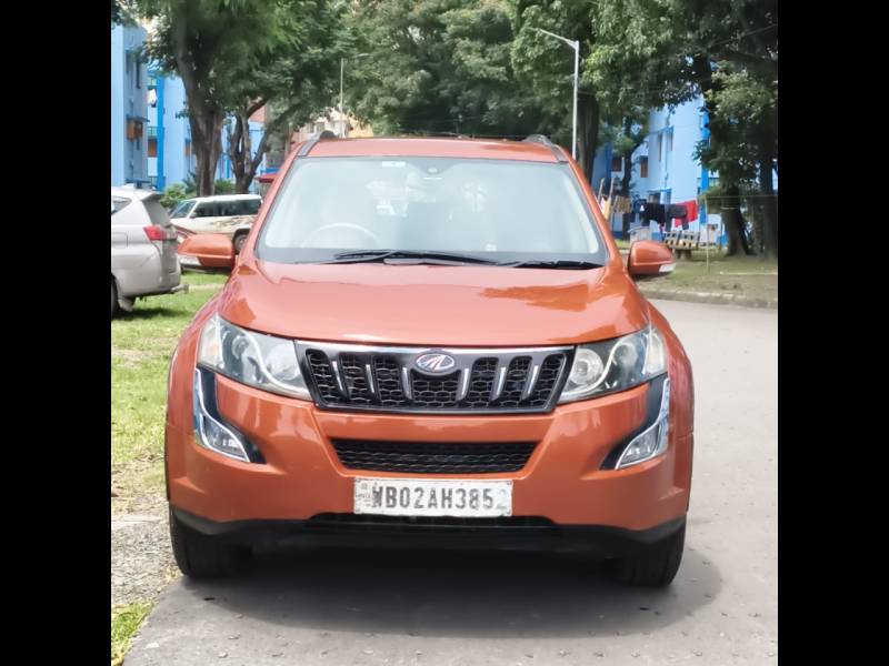 Mahindra XUV500 W8 FWD