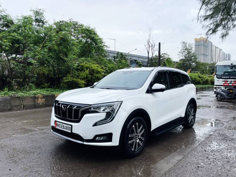Mahindra XUV700 AX7 Luxury Pack Diesel AT AWD 7 STR