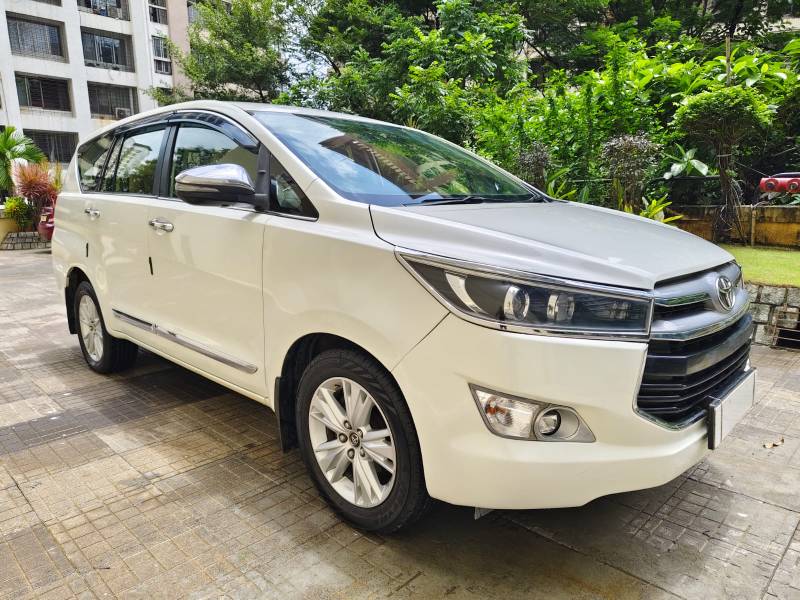 Toyota Innova Crysta 2.8 ZX AT 7 STR