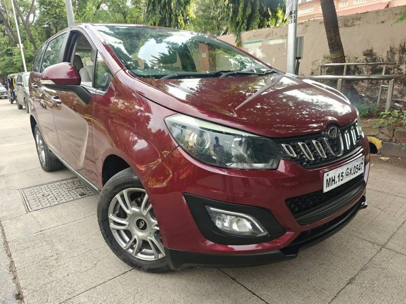 Mahindra Marazzo M8 7 STR