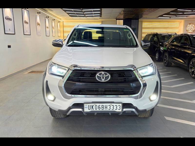 Toyota Hilux High 4X4 AT