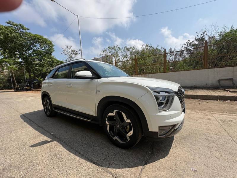 Hyundai Alcazar Signature (O) 6 STR 1.5 Diesel AT