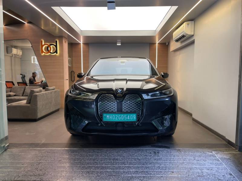 BMW iX xDrive 40
