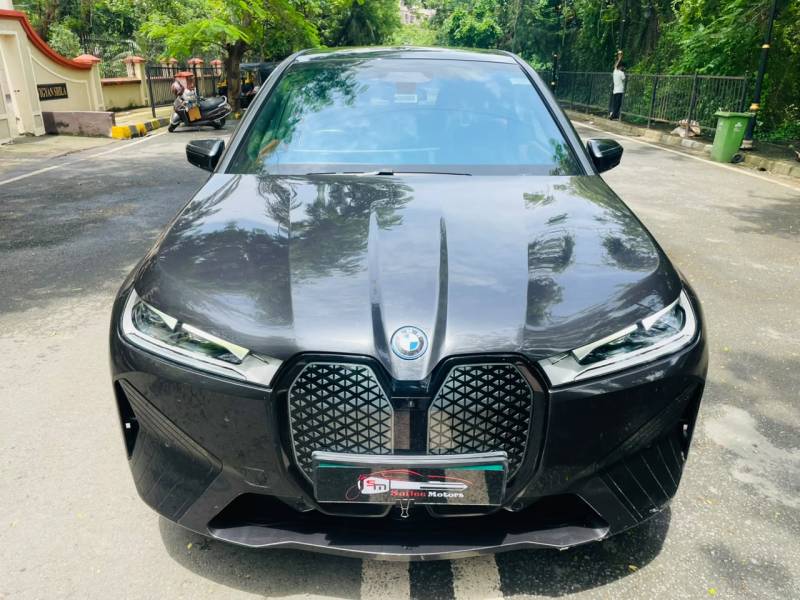 BMW iX xDrive 40