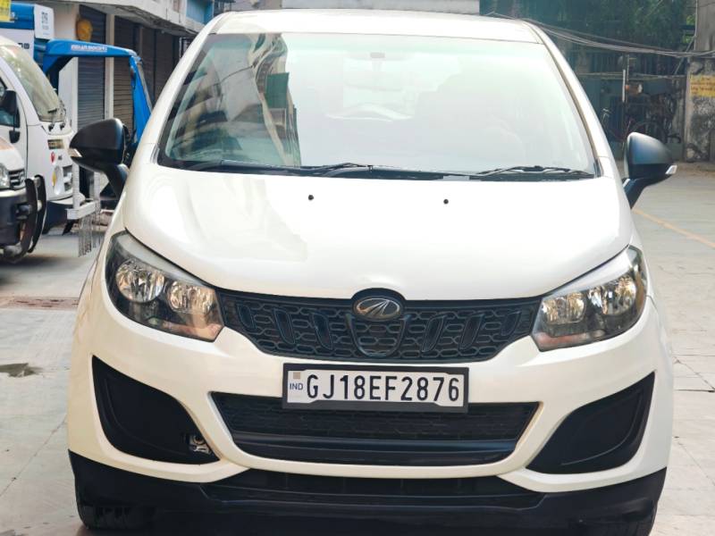 Mahindra Marazzo M2 7 STR