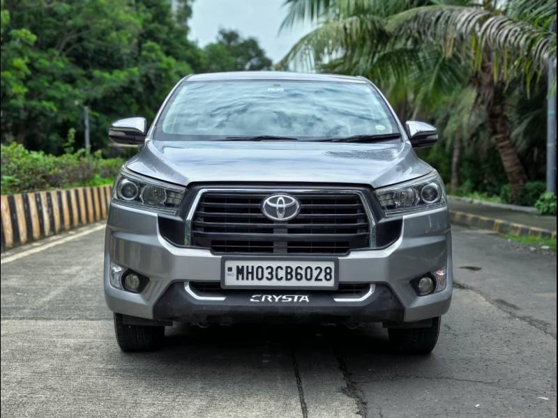 Toyota Innova Crysta 2.8 ZX AT 7 STR