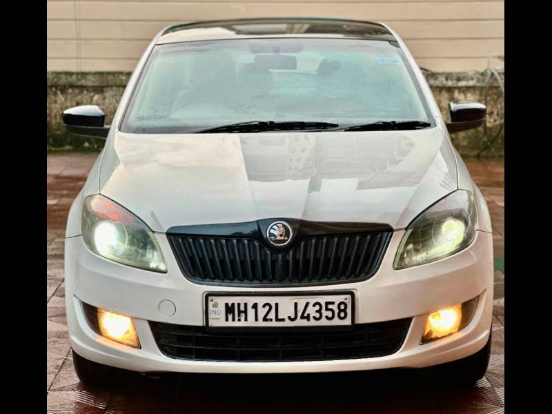 Skoda Rapid 1.6 MPI Elegance Plus AT