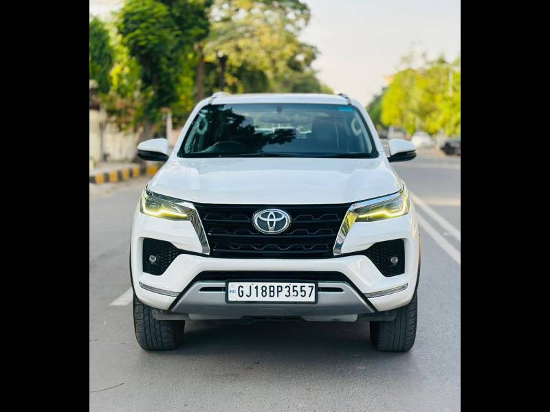 Toyota Fortuner 4X2 AT 2.8 Diesel