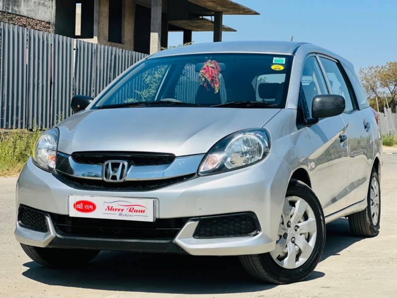 Honda Mobilio E i-DTEC