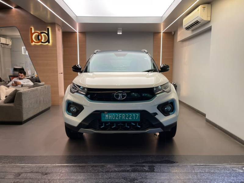 Tata Nexon EV XZ Plus LUX