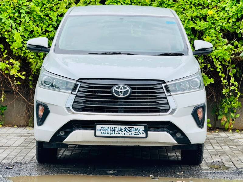 Toyota Innova Crysta VX 2.4 7 STR
