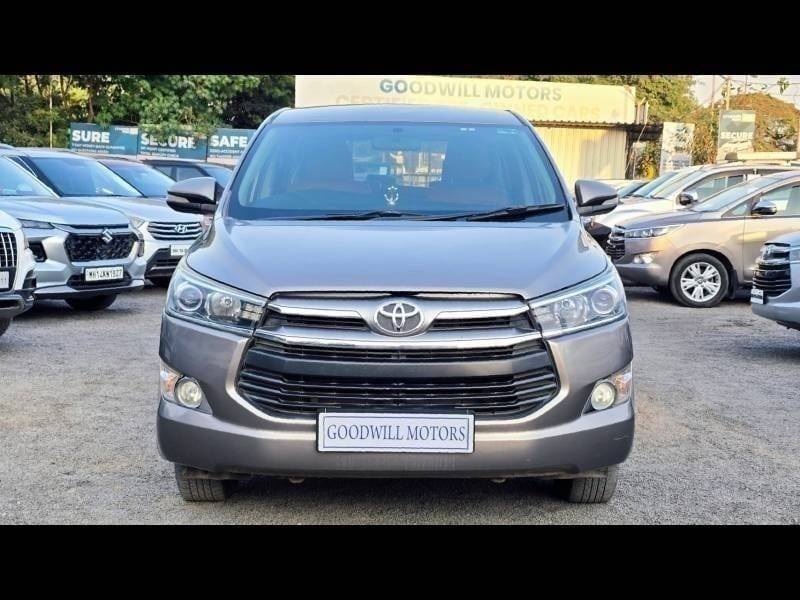Toyota Innova Crysta 2.4 V Diesel
