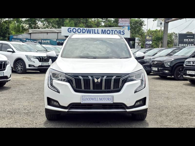 Mahindra XUV700 AX7 Diesel MT 7 STR
