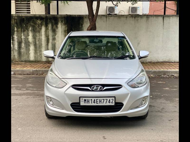 Hyundai Verna Fluidic 1.6 VTVT SX AT
