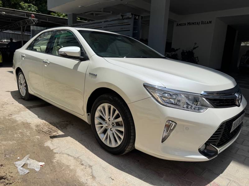 Toyota Camry Hybrid