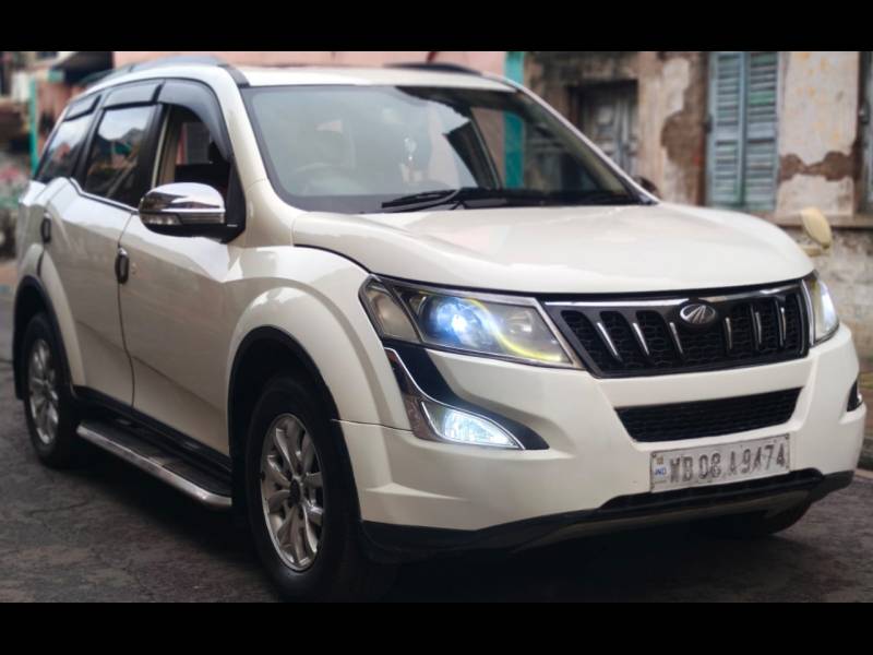 Mahindra XUV500 W10 1.99