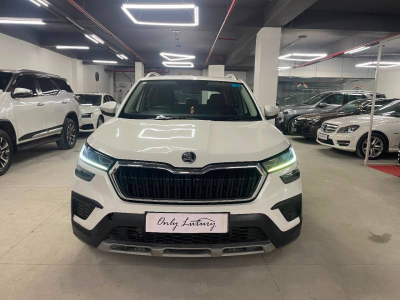 Skoda Kushaq Ambition 1.0L TSI AT