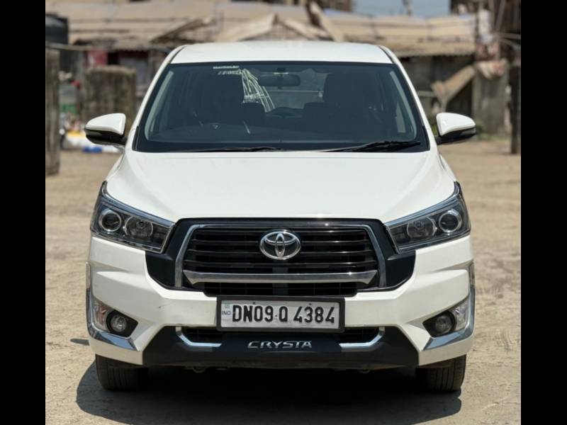Toyota Innova Crysta 2.4 V Diesel