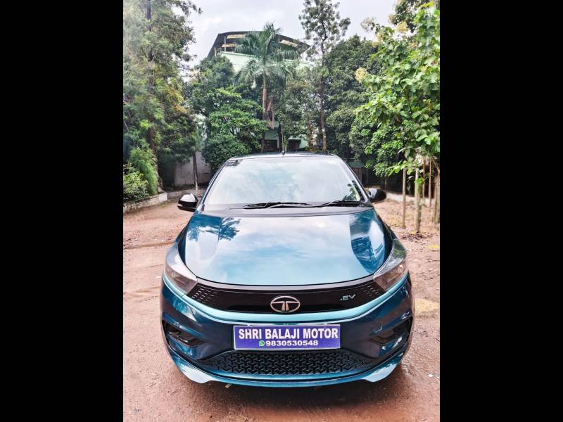 Tata Tiago EV XT Medium Range