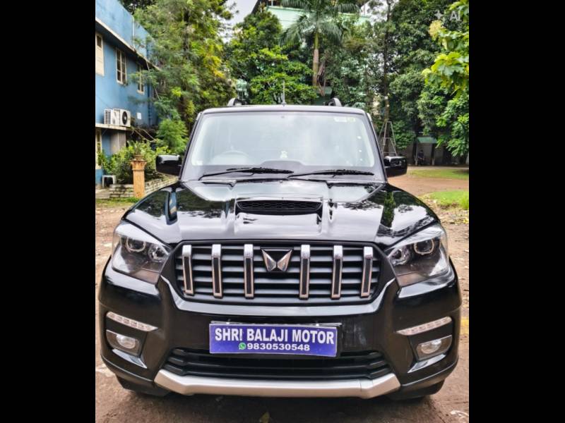 Mahindra Scorpio S11 MT 7S